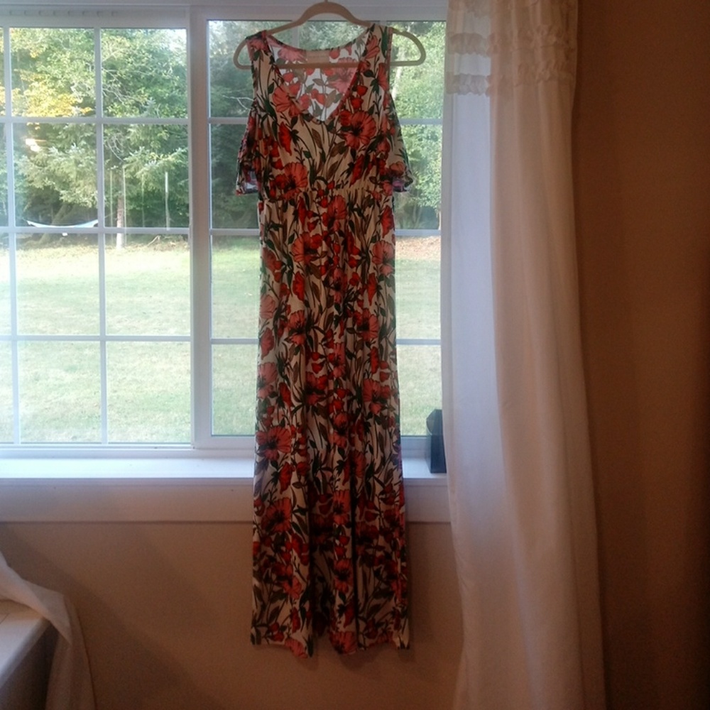 French grey Stitch Fix maternity dress